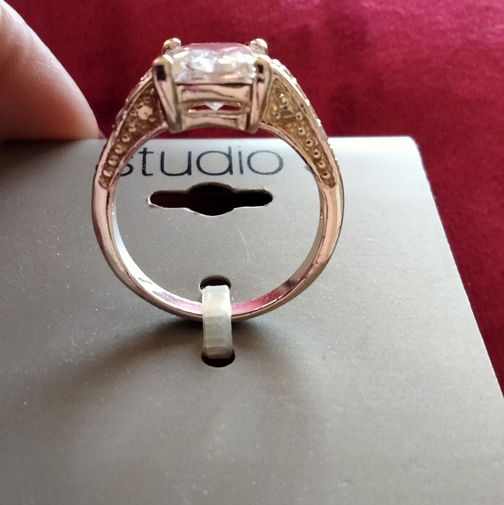 💍💖💎 BEAUTIFUL CUBIC RING, SIZE 9 - Picture 4 of 6